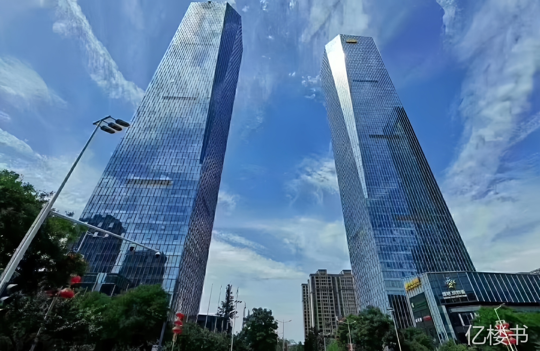 中汇人寿中心外观